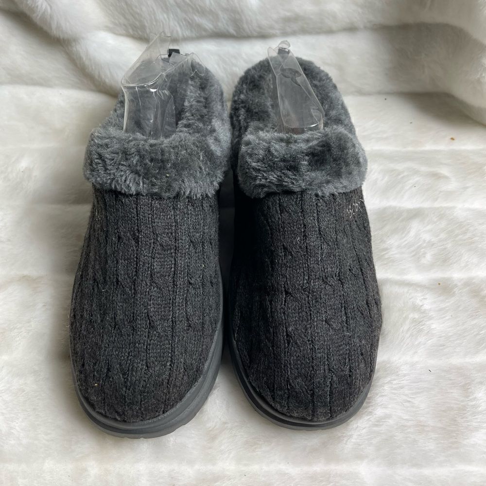 BOBS from Skechers gray knit slip on clogs faux fur lining memory foam size 10